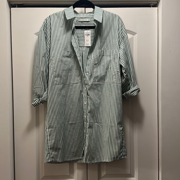 Abercrombie & Fitch Dresses & Skirts - NWT Abercrombie & Fitch Relaxed Poplin Shirt Dress